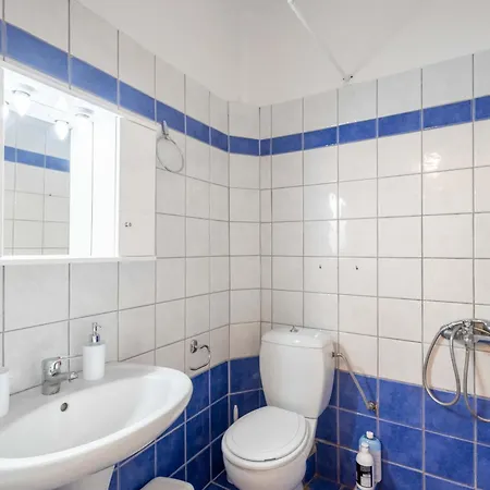 Secret Oasis Apmts 3 Larissa