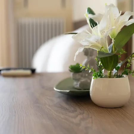 Secret Oasis Apmts 3 לריסה