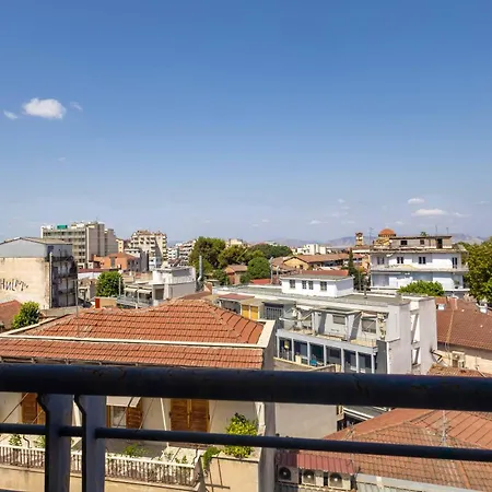 Secret Oasis Apmts 3 * Larissa