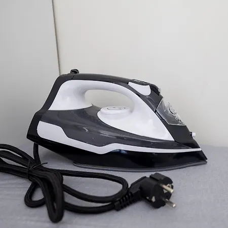 Secret Oasis Apmts 3 *