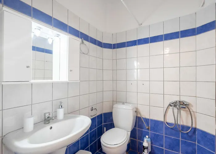 Secret Oasis Apmts 3 拉里萨