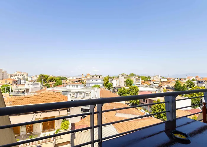 Secret Oasis Apmts 3 *